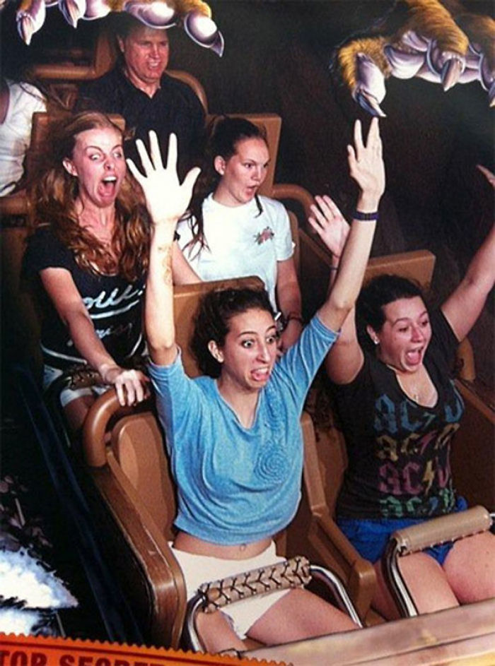 30 Rollercoaster Photos That Will Make You Die From Laughter