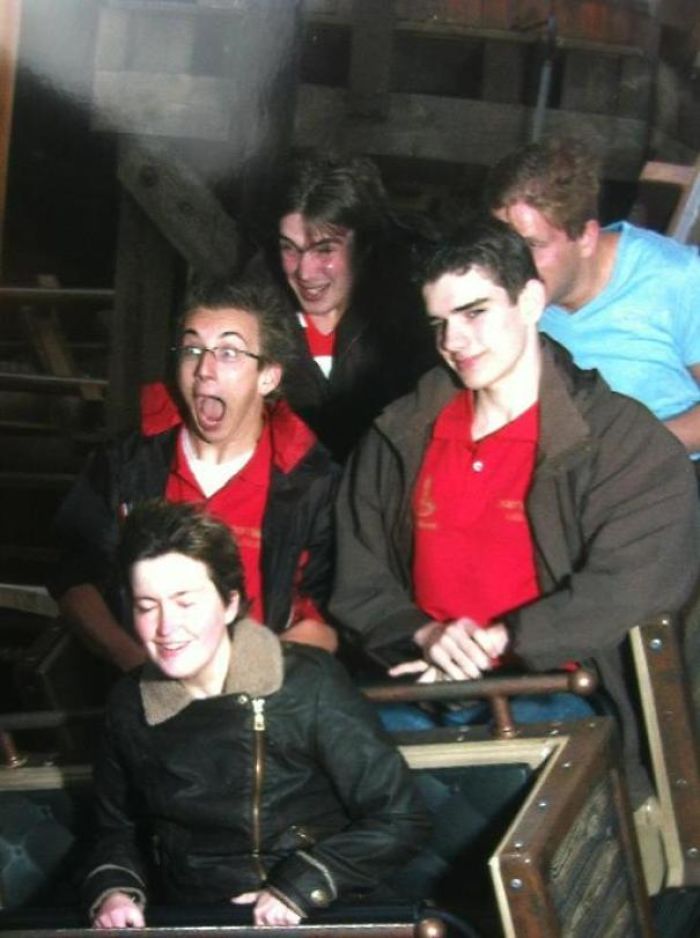 30 Rollercoaster Photos That Will Make You Die From Laughter