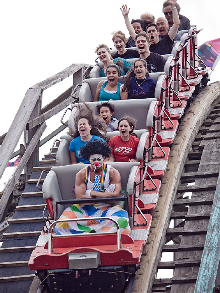 30 Rollercoaster Photos That Will Make You Die From Laughter