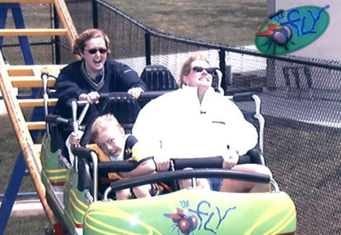 30 Rollercoaster Photos That Will Make You Die From Laughter