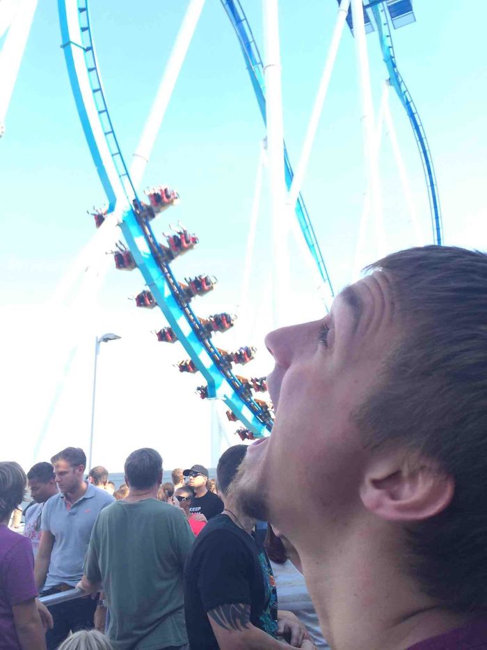 30 Rollercoaster Photos That Will Make You Die From Laughter