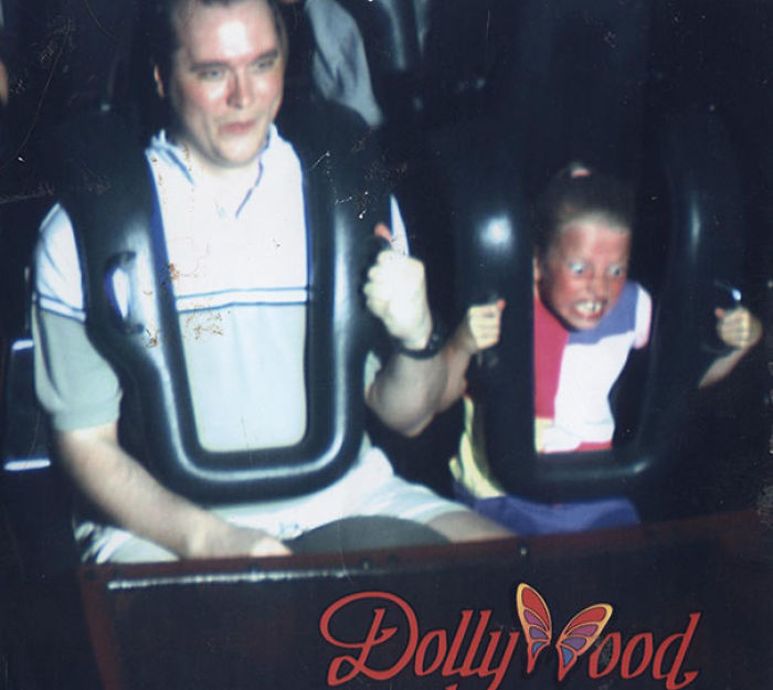30 Rollercoaster Photos That Will Make You Die From Laughter