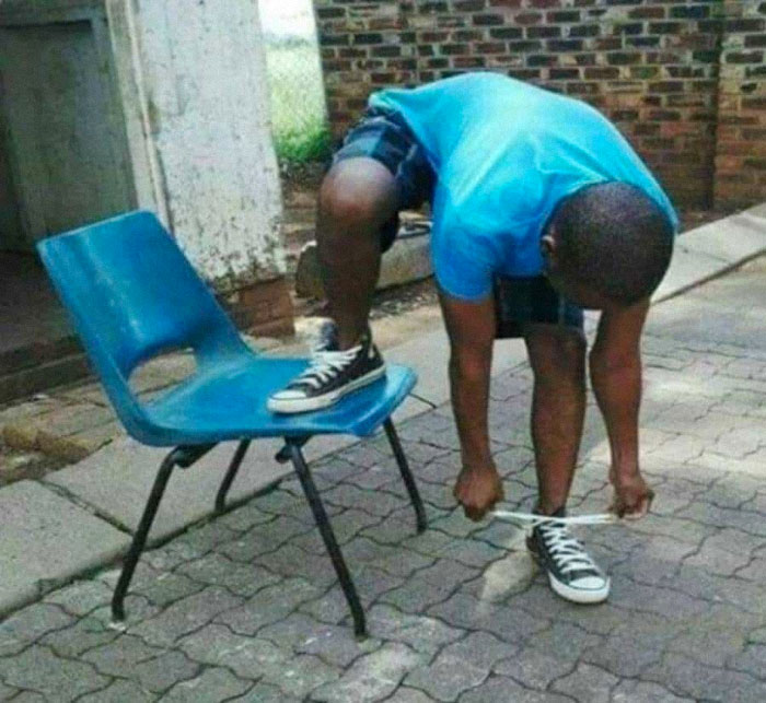 287 ‘Hmmm’ Photos That Raise More Questions Than They Will Answer 287 ‘Hmmm’ Photos That Raise More Questions Than They Will Answer