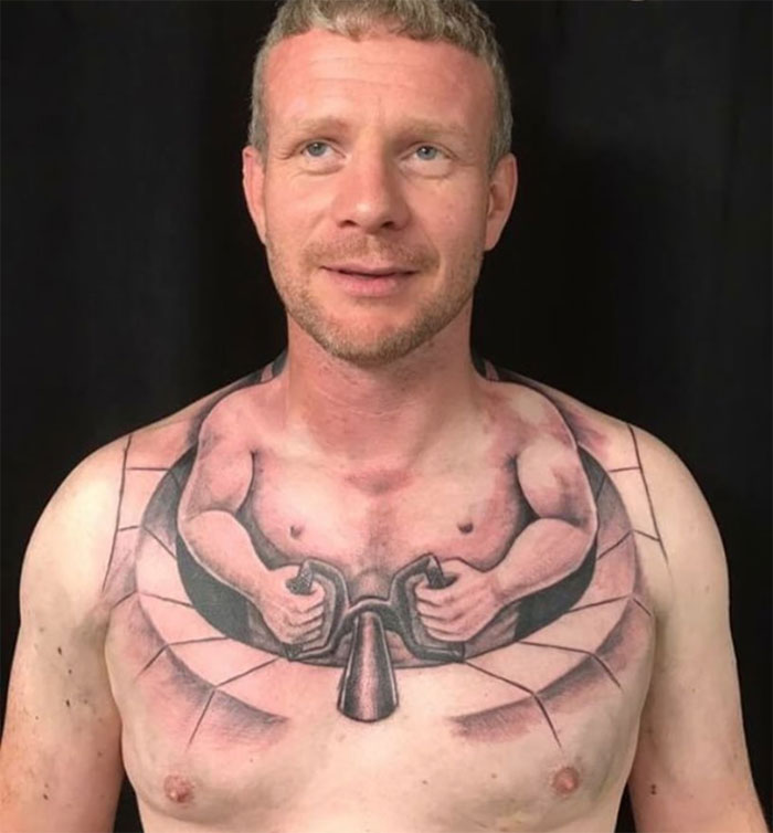 287 ‘Hmmm’ Photos That Raise More Questions Than They Will Answer 287 ‘Hmmm’ Photos That Raise More Questions Than They Will Answer