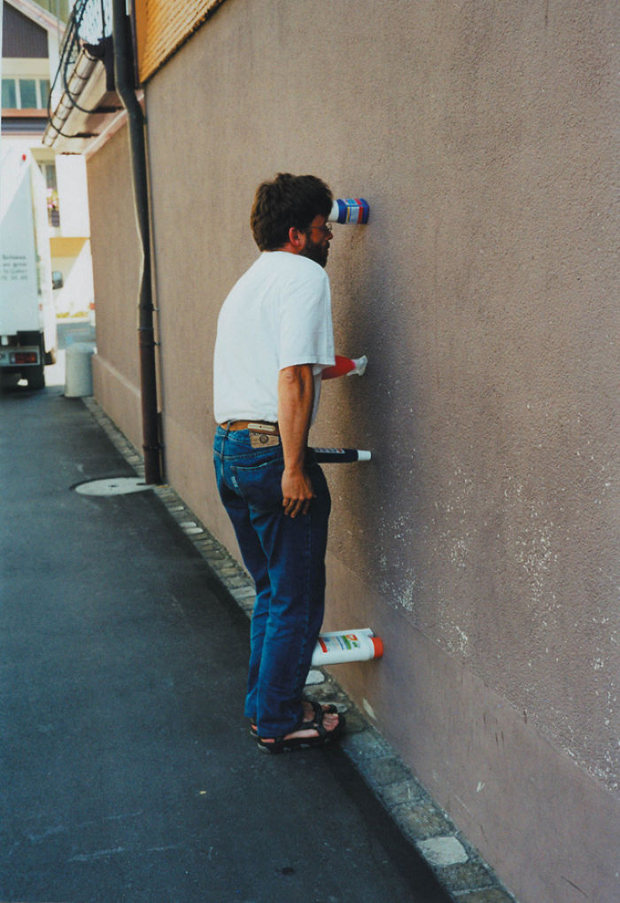 287 ‘Hmmm’ Photos That Raise More Questions Than They Will Answer 287 ‘Hmmm’ Photos That Raise More Questions Than They Will Answer