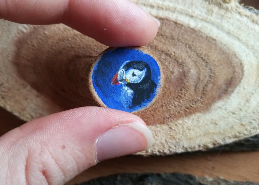 I Use Acrylics To Paint Intricate Little Animals On Small Slices Of Wood I Use Acrylics To Paint Intricate Little Animals On Small Slices Of Wood