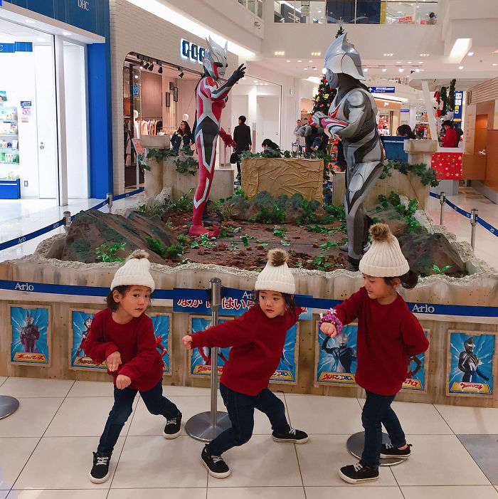 Japanese Mom Captures Her Life With Her Twins And Triplets And It’s Just Too Adorable Japanese Mom Captures Her Life With Her Twins And Triplets And It’s Just Too Adorable