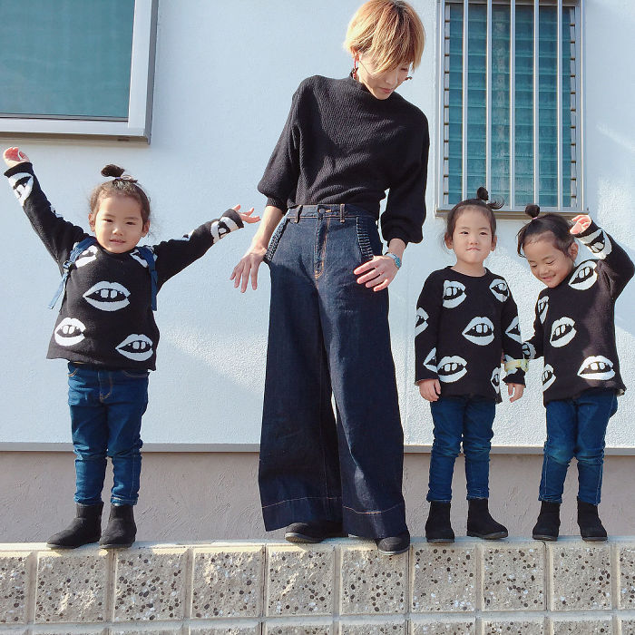 Japanese Mom Captures Her Life With Her Twins And Triplets And It’s Just Too Adorable Japanese Mom Captures Her Life With Her Twins And Triplets And It’s Just Too Adorable