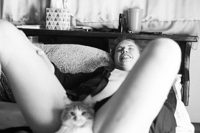 Couple&#8217;s Birthing Photoshoot Goes Viral, And People Don&#8217;t Know What To Think