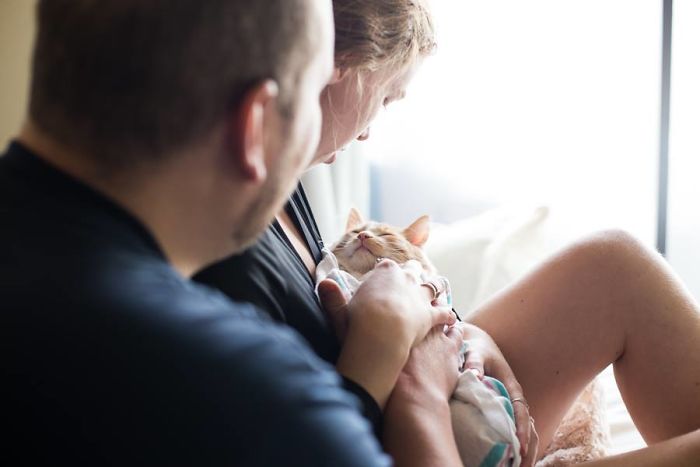 Couple&#8217;s Birthing Photoshoot Goes Viral, And People Don&#8217;t Know What To Think