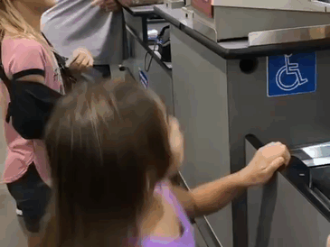 Sisters Mistake Costco Cashier For Maui From &#8216;Moana,&#8217; And His Reaction Is Too Cute