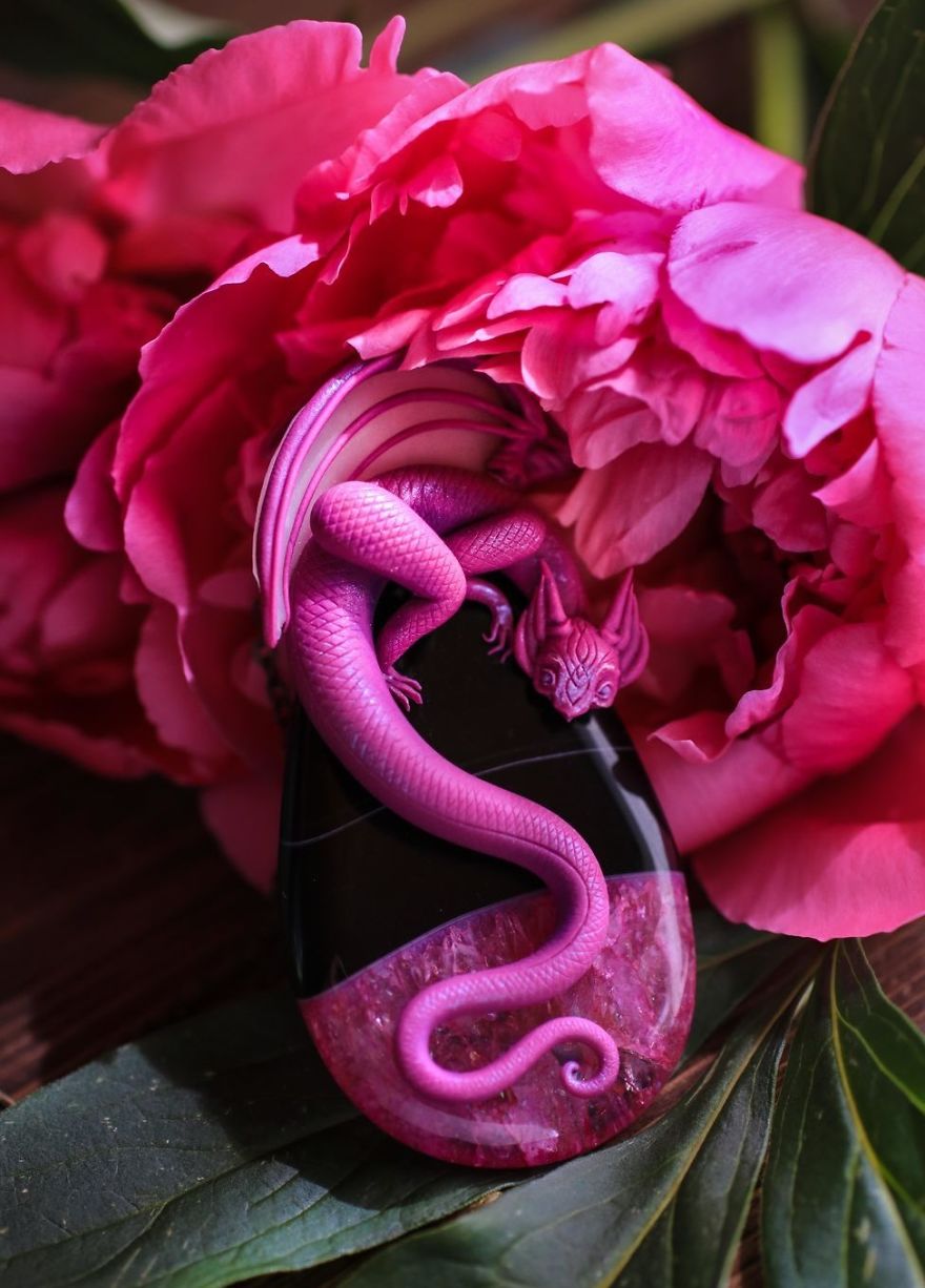 Dragon&#8217;s Heart: Fantastic Jewelry By Russian Artist