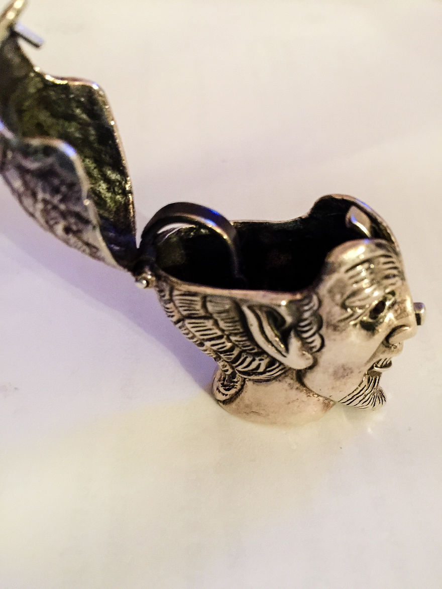 I Hunt For Haunted And Paranormal Items As A Job I Hunt For Haunted And Paranormal Items As A Job