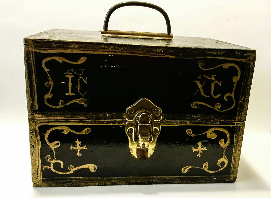 I Hunt For Haunted And Paranormal Items As A Job I Hunt For Haunted And Paranormal Items As A Job