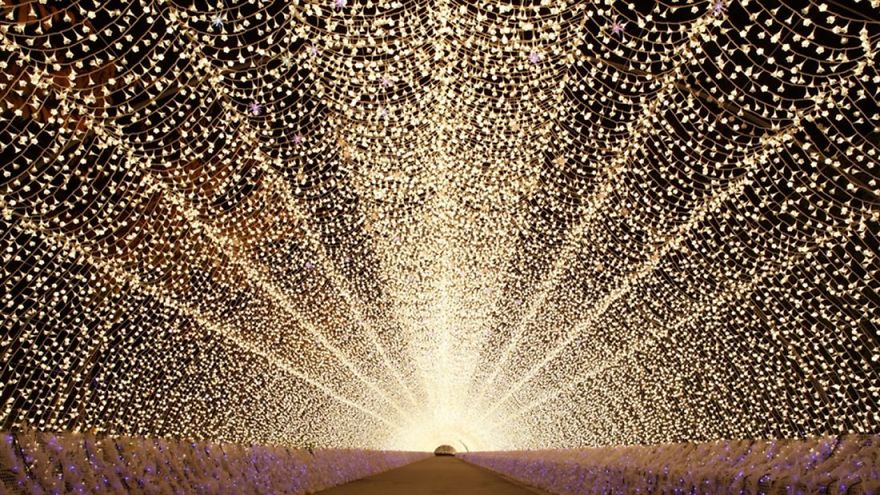Japan Hosts Winter Light Festival And The Results Are Astounding Japan Hosts Winter Light Festival And The Results Are Astounding
