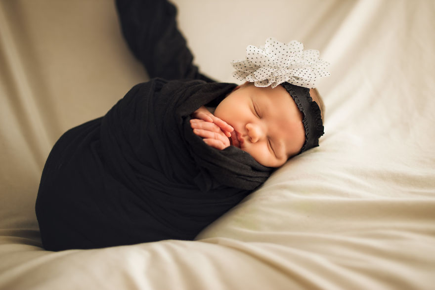I Did My Little Girl&#8217;s Newborn Photos And Here Are The Results And How I Did It