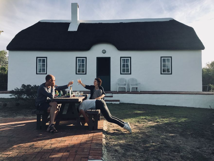 I Went To South-Africa And Came Back With Pictures Of Me Hanging Everywhere I Went To South-Africa And Came Back With Pictures Of Me Hanging Everywhere