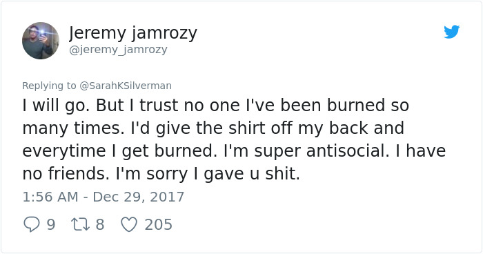 Sexist Troll Attacks Sarah Silverman On Twitter, And Her Unexpected Response Turns Man’s Life Upside Down Sexist Troll Attacks Sarah Silverman On Twitter, And Her Unexpected Response Turns Man’s Life Upside Down