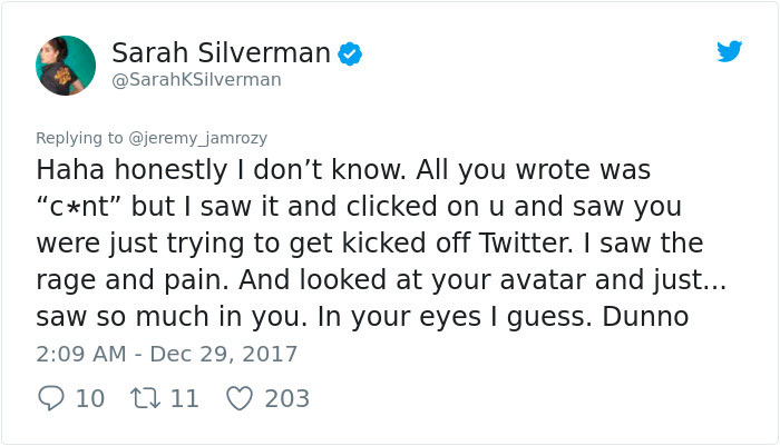 Sexist Troll Attacks Sarah Silverman On Twitter, And Her Unexpected Response Turns Man’s Life Upside Down Sexist Troll Attacks Sarah Silverman On Twitter, And Her Unexpected Response Turns Man’s Life Upside Down