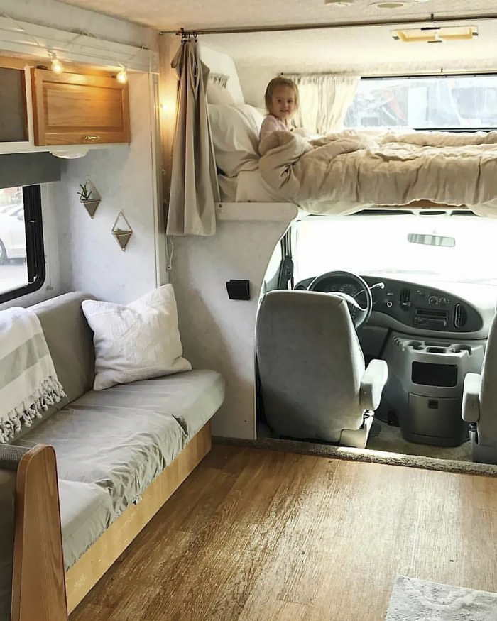 308 Pics From &#8216;Project Van Life&#8217; Instagram That Will Make You Wanna Quit Your Job And Travel The World