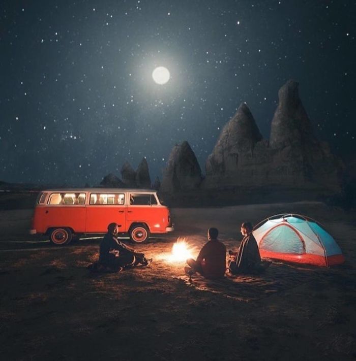 308 Pics From &#8216;Project Van Life&#8217; Instagram That Will Make You Wanna Quit Your Job And Travel The World