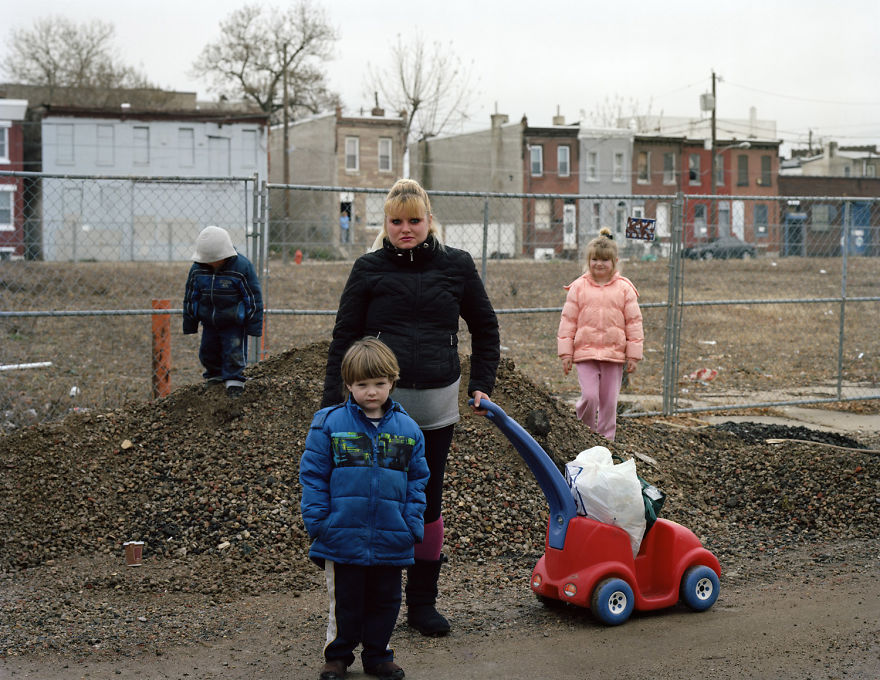 Photographer Reveals the Dark Side of Kensington Avenue, Philadelphia
