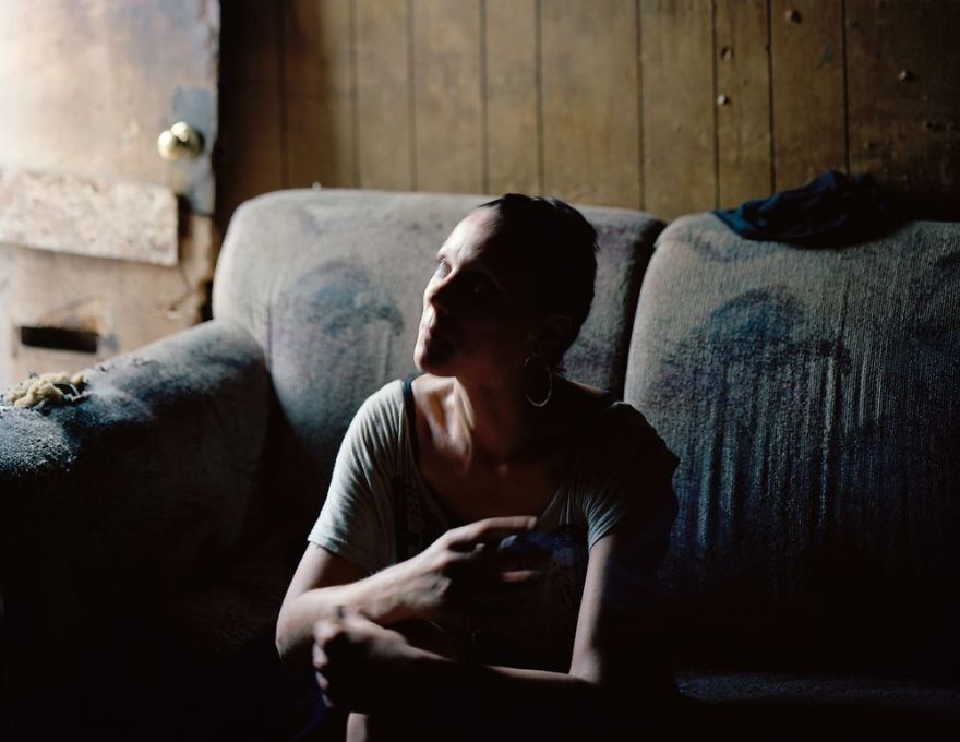 Photographer Reveals the Dark Side of Kensington Avenue, Philadelphia