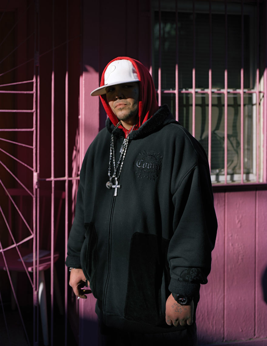 Photographer Reveals the Dark Side of Kensington Avenue, Philadelphia