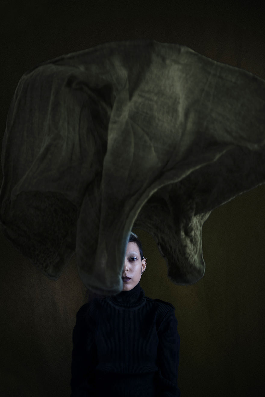 Brave Iranian Women Challenge Oppressive Regime By Defying Compulsory Hijab Laws In Stunning Photos Brave Iranian Women Challenge Oppressive Regime By Defying Compulsory Hijab Laws In Stunning Photos