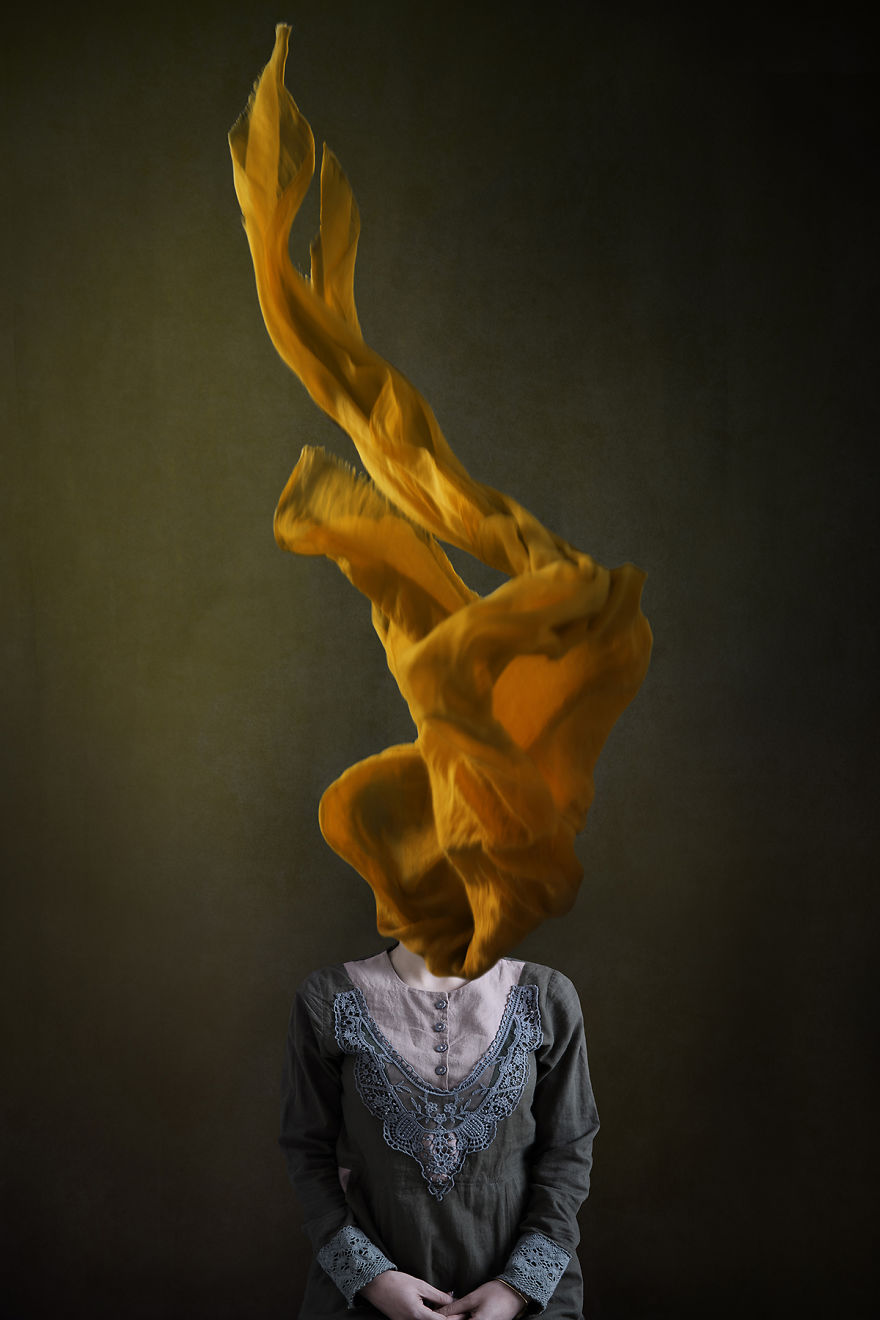 Brave Iranian Women Challenge Oppressive Regime By Defying Compulsory Hijab Laws In Stunning Photos Brave Iranian Women Challenge Oppressive Regime By Defying Compulsory Hijab Laws In Stunning Photos