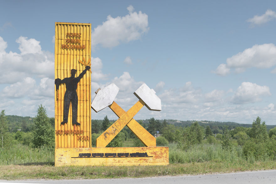 Photographer Travels To Post-Soviet Countries To Capture The Charm Of Old Bus Stops (New Pics) Photographer Travels To Post-Soviet Countries To Capture The Charm Of Old Bus Stops (New Pics)