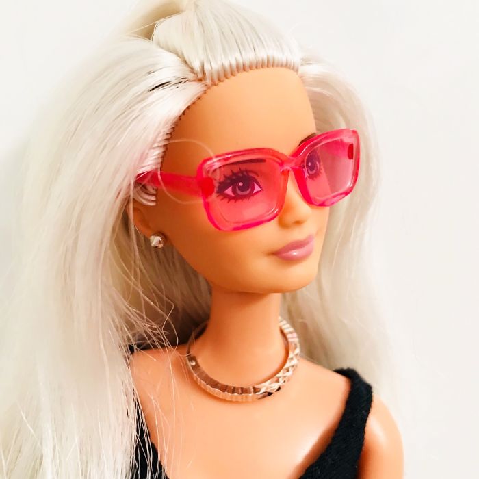 I Make Clothes For My Barbies And Photograph Them I Make Clothes For My Barbies And Photograph Them