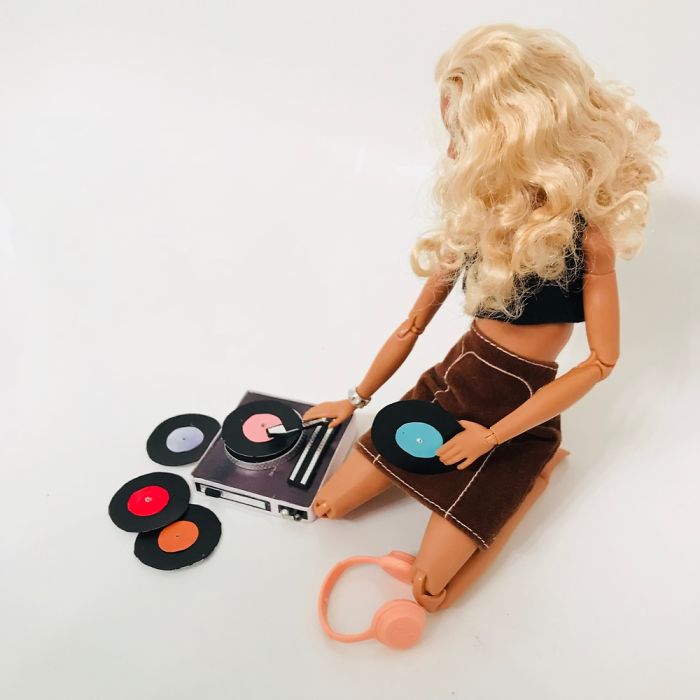I Make Clothes For My Barbies And Photograph Them I Make Clothes For My Barbies And Photograph Them