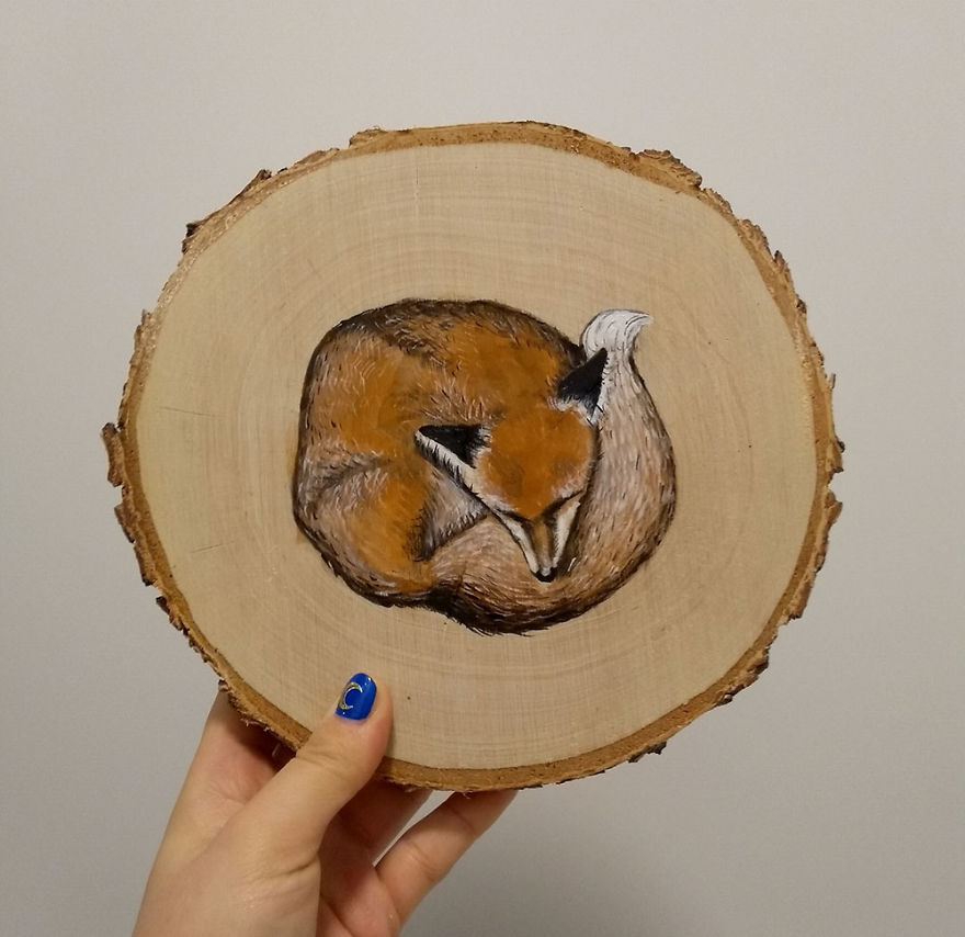I Paint Animal Portraits On Slices Of Wood