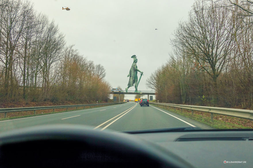 I Made A Walking Monument With Photoshop I Made A Walking Monument With Photoshop