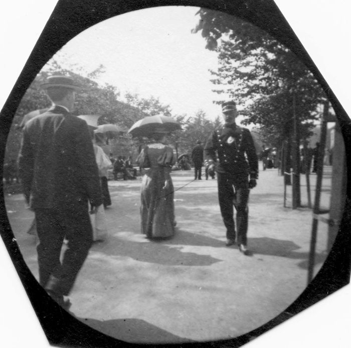 19-Year-Old Student Hides Spy Camera In His Clothing To Take Secret Street Photos In The 1890s