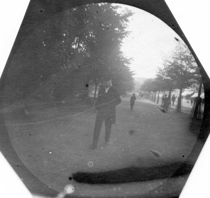 19-Year-Old Student Hides Spy Camera In His Clothing To Take Secret Street Photos In The 1890s