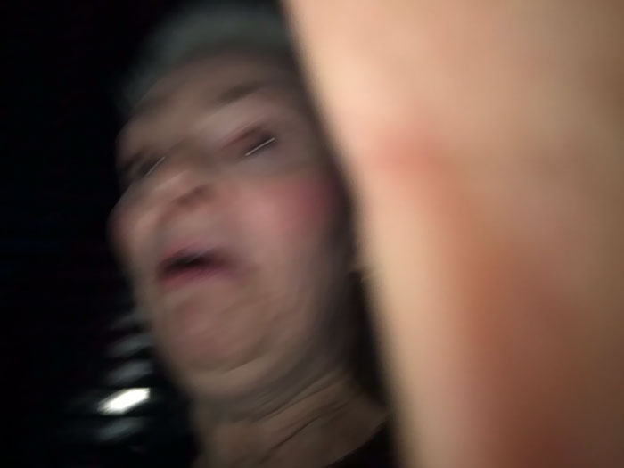 111 Times People Asked Strangers To Take Their Picture And Deeply Regretted It Later 111 Times People Asked Strangers To Take Their Picture And Deeply Regretted It Later