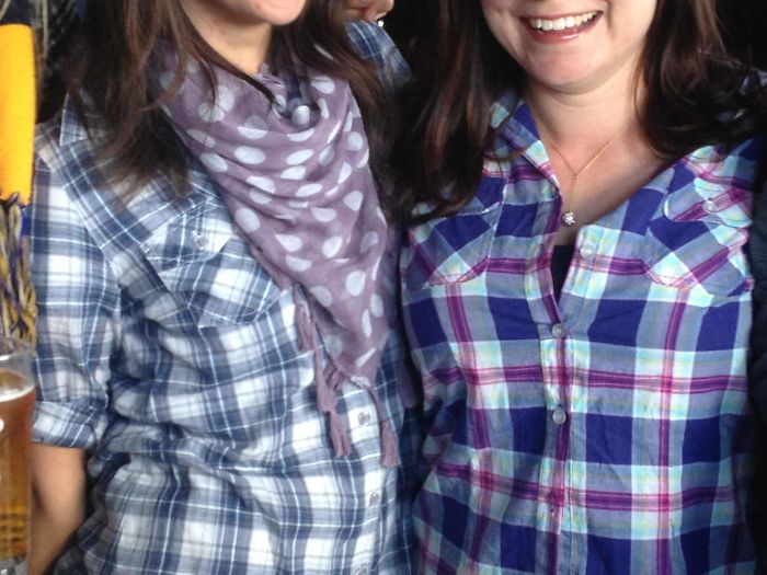 111 Times People Asked Strangers To Take Their Picture And Deeply Regretted It Later 111 Times People Asked Strangers To Take Their Picture And Deeply Regretted It Later