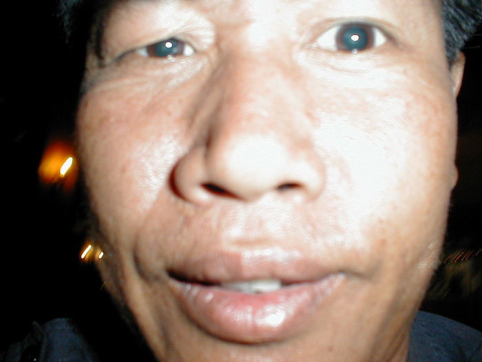 111 Times People Asked Strangers To Take Their Picture And Deeply Regretted It Later 111 Times People Asked Strangers To Take Their Picture And Deeply Regretted It Later