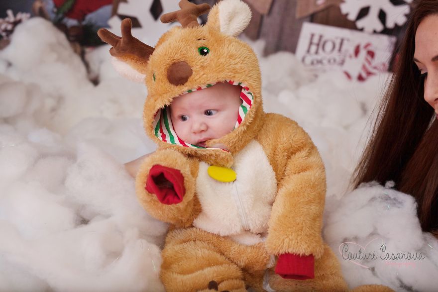 Hilarious Christmas Photo Fails Hilarious Christmas Photo Fails