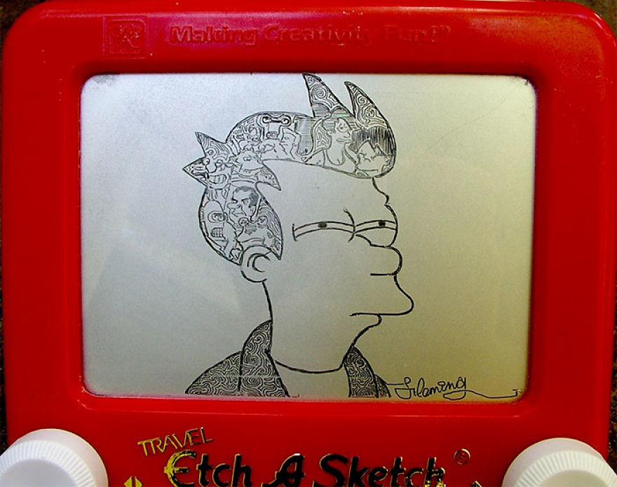 Etch-A-Sketch Artist Creates Mind-Blowing Works By Simply Turning The Dials Etch-A-Sketch Artist Creates Mind-Blowing Works By Simply Turning The Dials