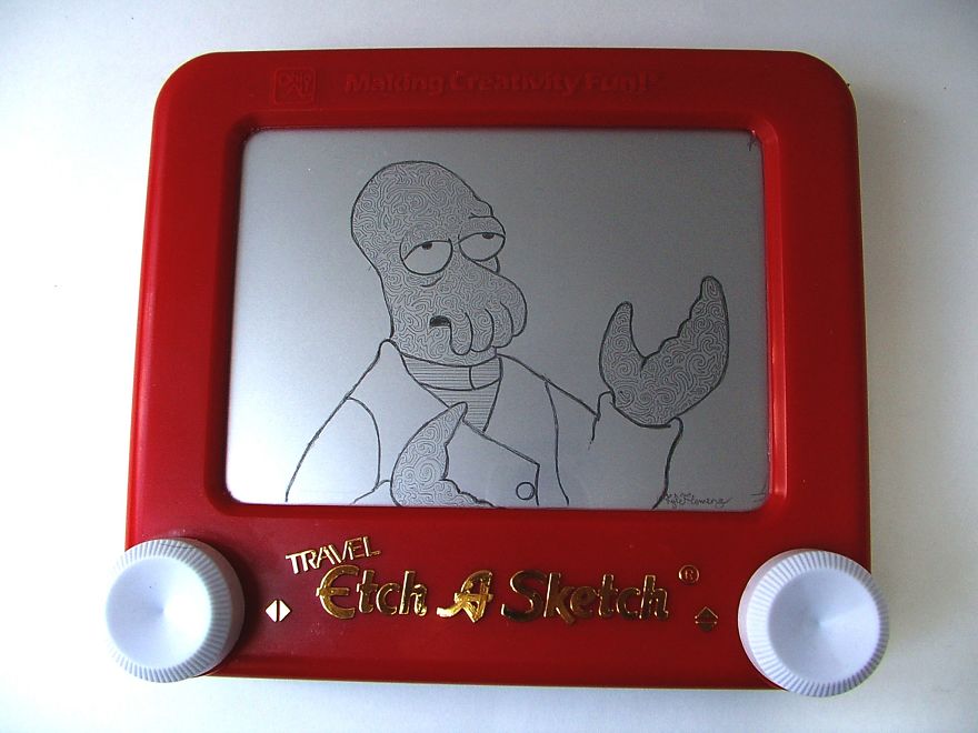 Etch-A-Sketch Artist Creates Mind-Blowing Works By Simply Turning The Dials Etch-A-Sketch Artist Creates Mind-Blowing Works By Simply Turning The Dials