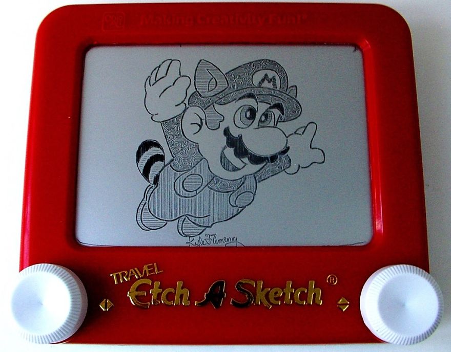 Etch-A-Sketch Artist Creates Mind-Blowing Works By Simply Turning The Dials Etch-A-Sketch Artist Creates Mind-Blowing Works By Simply Turning The Dials