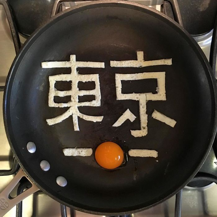 Artist Turns His Breakfast Eggs Into Works Of Art Artist Turns His Breakfast Eggs Into Works Of Art