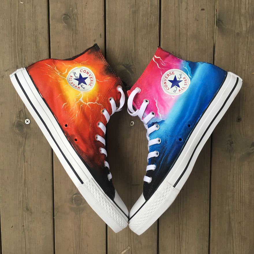 It Took Me More Than 40 Hours To Hand-Paint These Stranger Things Themed Shoes It Took Me More Than 40 Hours To Hand-Paint These Stranger Things Themed Shoes