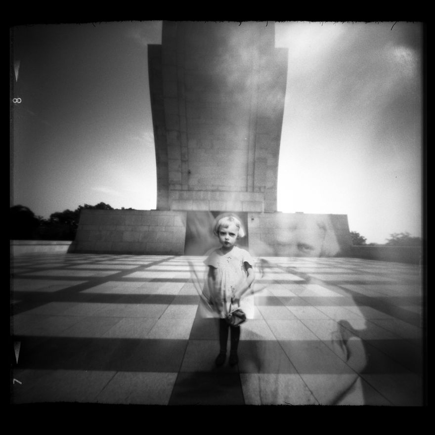 “I See Dead People” “I See Dead People”