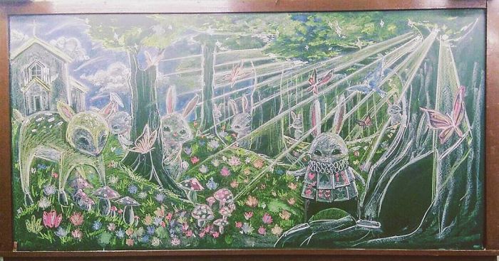 Students Create Amazing Chalk Drawings On Classroom Blackboard, And Seeing Teacher Erase Them Will Break Your Heart Students Create Amazing Chalk Drawings On Classroom Blackboard, And Seeing Teacher Erase Them Will Break Your Heart