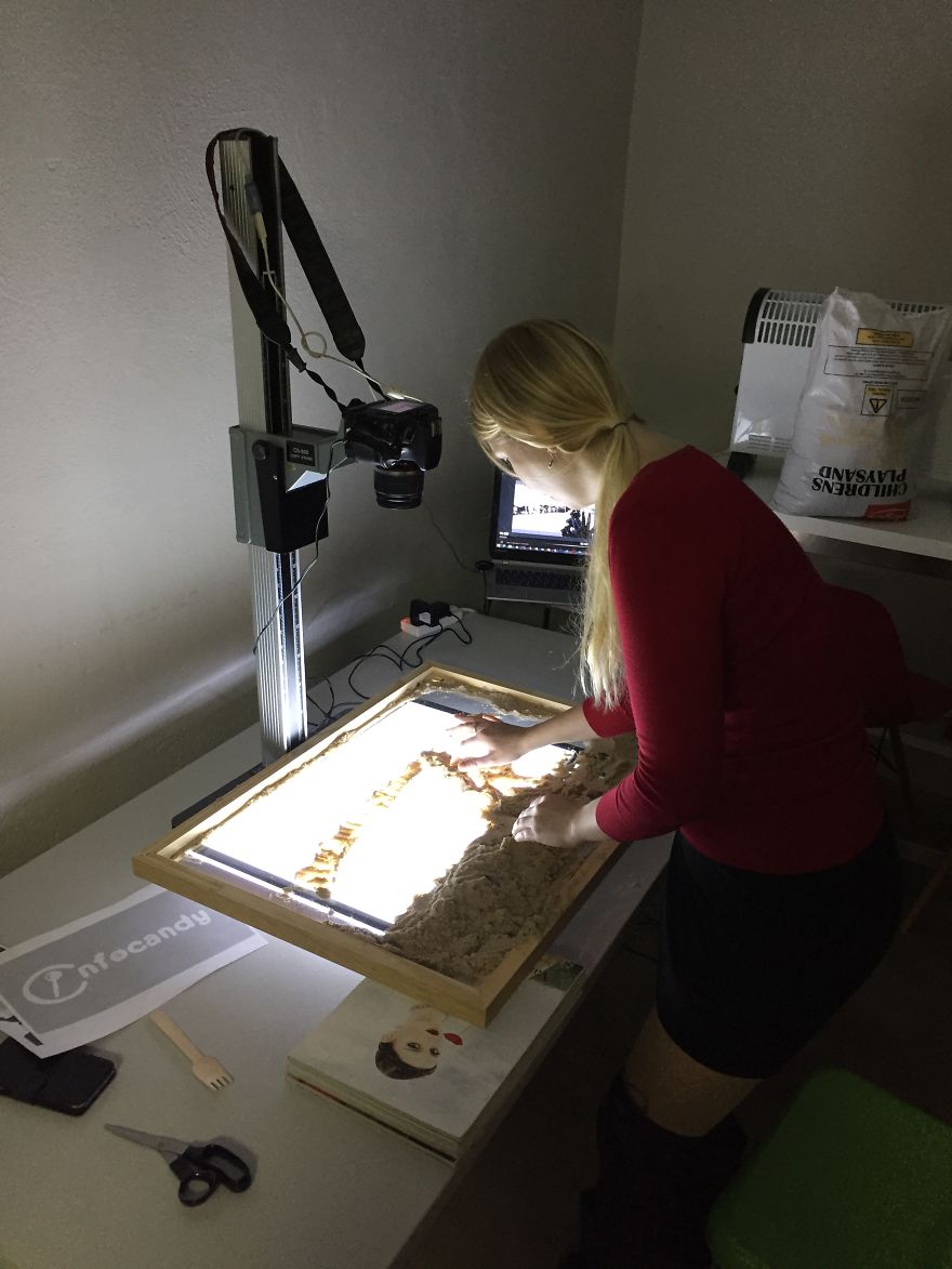 We Made A Christmas Story Out Of Sand And It Gave Us Goose Bumps!