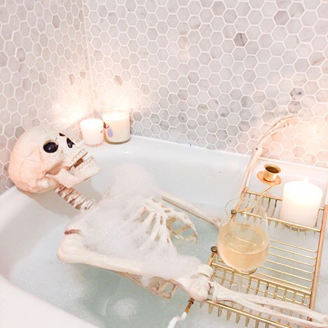 This Instagram Account Pokes Fun At The White Girl Stereotype, And It&#8217;s Hilarious